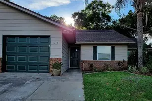 215 Fernwood St, Leesburg, FL 34748 - Photo 1