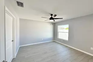 1336 La Jolla Cir, Lady Lake, FL 32159 - Photo 12