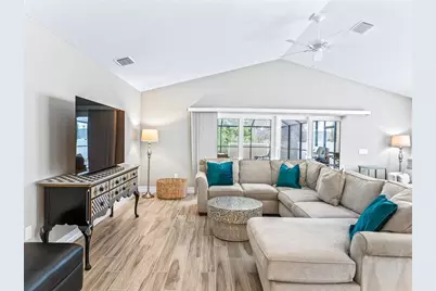 889 Jay Street, The Villages, FL 32163 - Photo 2