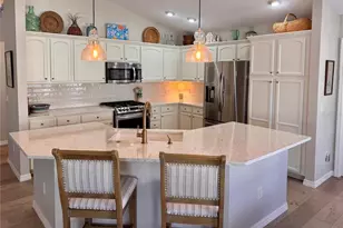 607 Reevesville Ln, The Villages, FL 32162 - Photo 4