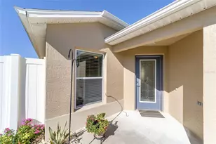 2303 Nautilus Ln, The Villages, FL 32162 - Photo 2