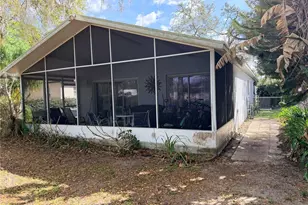 2010 1/2 Vine St, Leesburg, FL 34748 - Photo 16