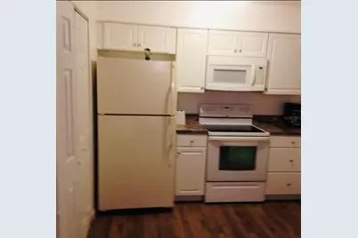 2010 1/2 Vine Street, Leesburg, FL 34748 - Photo 6