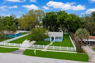 111 E Charlotte Ave, Eustis, FL 32726 - Photo 44