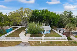 111 E Charlotte Ave, Eustis, FL 32726 - Photo 10