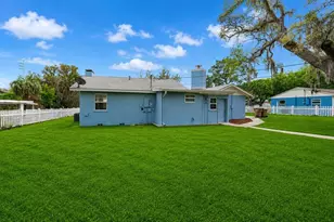 111 E Charlotte Ave, Eustis, FL 32726 - Photo 56