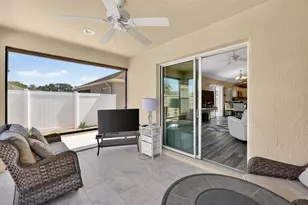 9203 SE 167th Ford St, The Villages, FL 32162 - Photo 26