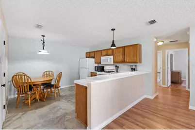 17470 SE 93rd Vine Avenue, The Villages, FL 32162 - Photo 14