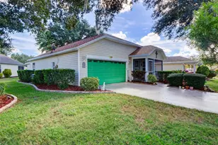 25134 Cranes Roost Cir, Leesburg, FL 34748 - Photo 2