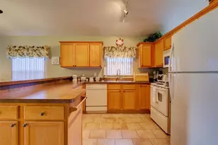 25134 Cranes Roost Cir, Leesburg, FL 34748 - Photo 10