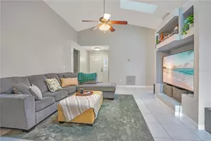 12105 Harkness Ct, Orlando, FL 32828 - Photo 8