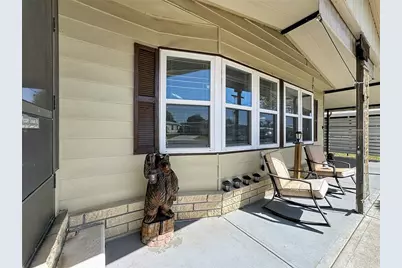 1437 Mohawk Circle, Tavares, FL 32778 - Photo 4