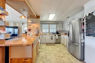 1437 Mohawk Cir, Tavares, FL 32778 - Photo 6