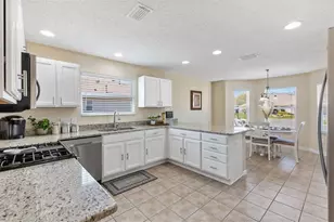 17967 SE 87th Melrose Ct, The Villages, FL 32162 - Photo 10