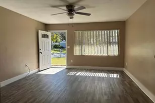 607 E Johns Ave, Mount Dora, FL 32757 - Photo 2