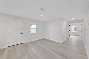 843 Bolivar St, Lady Lake, FL 32159 - Photo 14