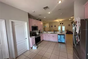 2721 Athens Dr, Leesburg, FL 34748 - Photo 4