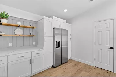 281 Katherine Place, The Villages, FL 32162 - Photo 8