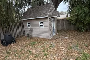 1413 Orange Ave, Tavares, FL 32778 - Photo 14