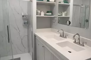 1023 Capella Dr, Tavares, FL 32778 - Photo 8