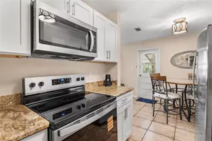 501 Poinsettia Ave, Fruitland Park, FL 34731 - Photo 18