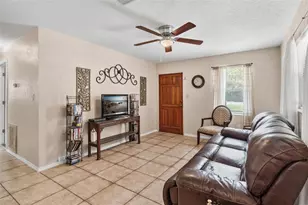 501 Poinsettia Ave, Fruitland Park, FL 34731 - Photo 12