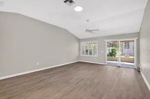 17559 SE 81st Parnassus Ct, The Villages, FL 32162 - Photo 6