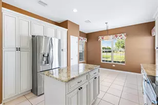 13655 SE 97th Terrace Rd, Summerfield, FL 34491 - Photo 12
