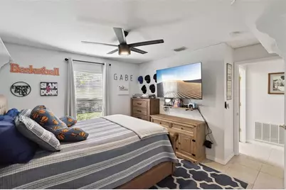 8856 Courtyard Lane, Groveland, FL 34736 - Photo 18