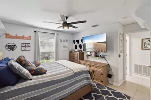 8856 Courtyard Ln, Groveland, FL 34736 - Photo 18