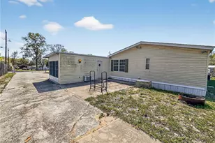 1923 Leesburg Blvd, Fruitland Park, FL 34731 - Photo 18