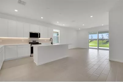 5461 NW Camberly Court, Port Saint Lucie, FL 34987 - Photo 4
