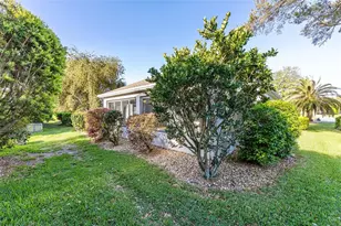 1271 Wheeling Way, The Villages, FL 32162 - Photo 4