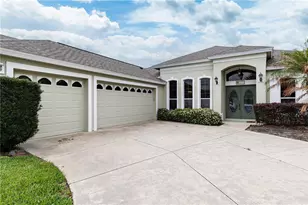 3804 Bayshore Cir, Tavares, FL 32778 - Photo 8