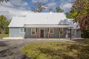1905 Myrtle Lake Ave, Fruitland Park, FL 34731 - Photo 2