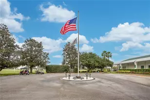 32804 Oak Park Dr, Leesburg, FL 34748 - Photo 2