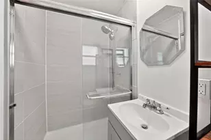 7 Cocos Plumosa Dr, Eustis, FL 32726 - Photo 16