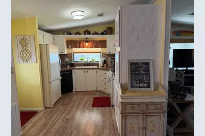 111 Winterberry Avenue, Wildwood, FL 34785 - Photo 2