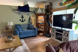 111 Winterberry Ave, Wildwood, FL 34785 - Photo 6