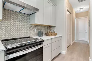 4049 Pinnacle Pl, Lady Lake, FL 32159 - Photo 10