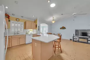 3001 Sandy Ln, The Villages, FL 32162 - Photo 16