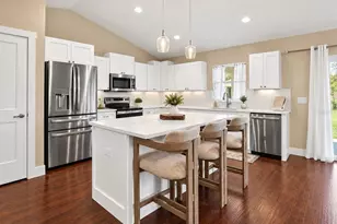 206 Shannon Ln, Lady Lake, FL 32159 - Photo 2