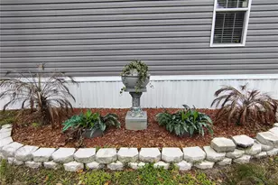 1912 Cr 439C, Lake Panasoffkee, FL 33538 - Photo 6