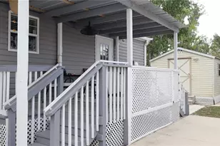 1912 Cr 439C, Lake Panasoffkee, FL 33538 - Photo 6
