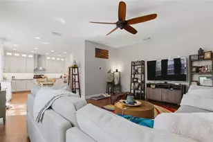 7306 S Fitzgerald St, Tampa, FL 33616 - Photo 8