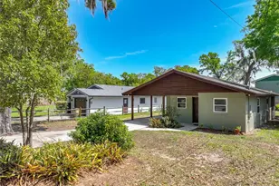 30848 Deal Dr, Sorrento, FL 32776 - Photo 2