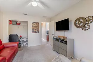 2104 Callaway Dr, The Villages, FL 32162 - Photo 12