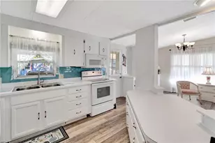 2236 Evergreen Cir, Zellwood, FL 32798 - Photo 2