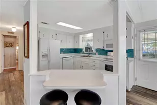 2236 Evergreen Cir, Zellwood, FL 32798 - Photo 4