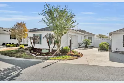 16867 SE 80th Ashgrove Terrace, The Villages, FL 32162 - Photo 4